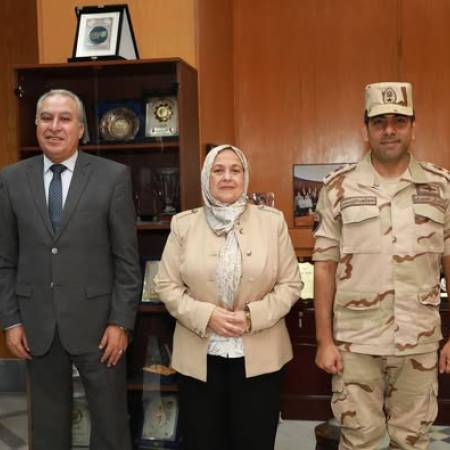  ندوة بعنوان التحديات الإقليمية وتأثيرها على الأمن القومي المصري 